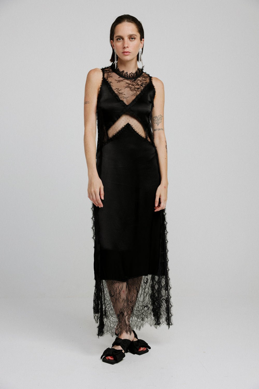 Lacing Black Dress – SEESTARZ - Main Image