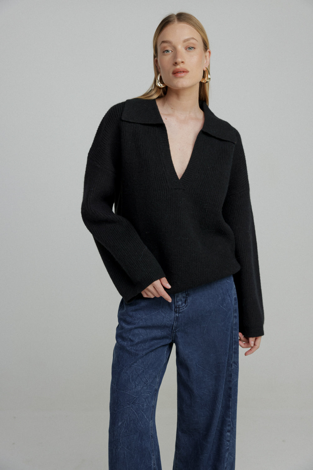 Also Black Sweater – SEESTARZ