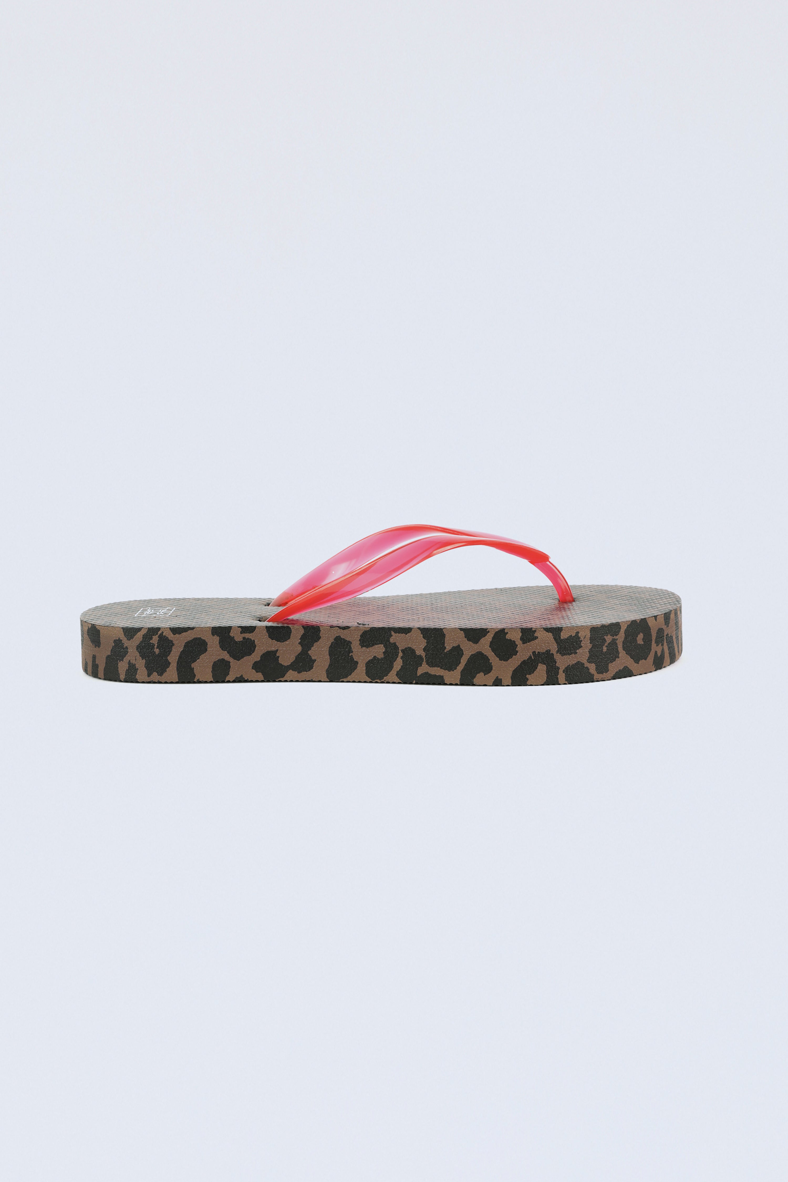 Leopard/Red Platform Flip Flops – SEESTARZ