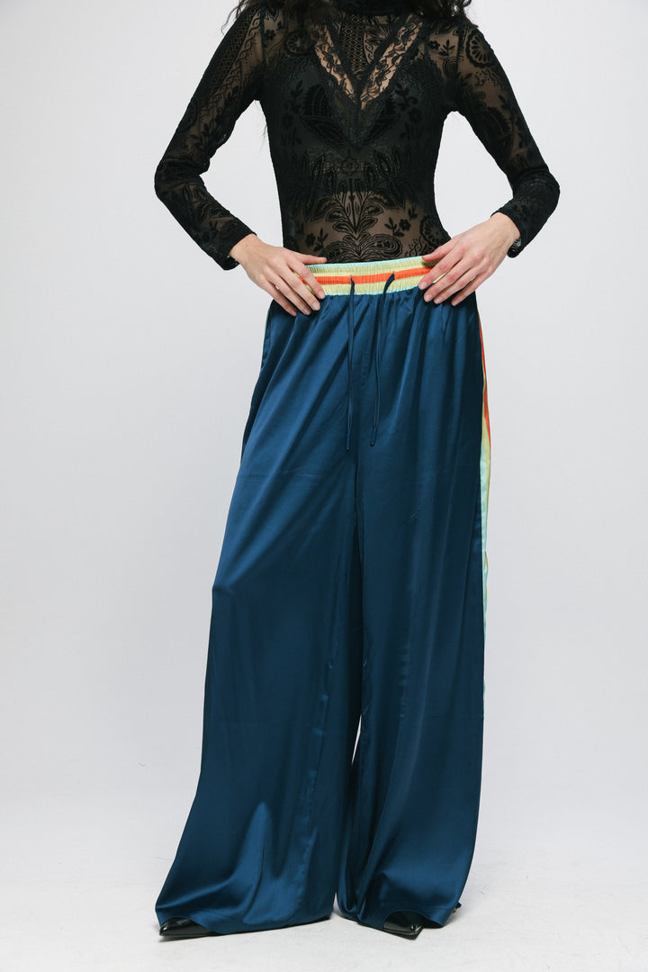 Changer Navy Bottoms