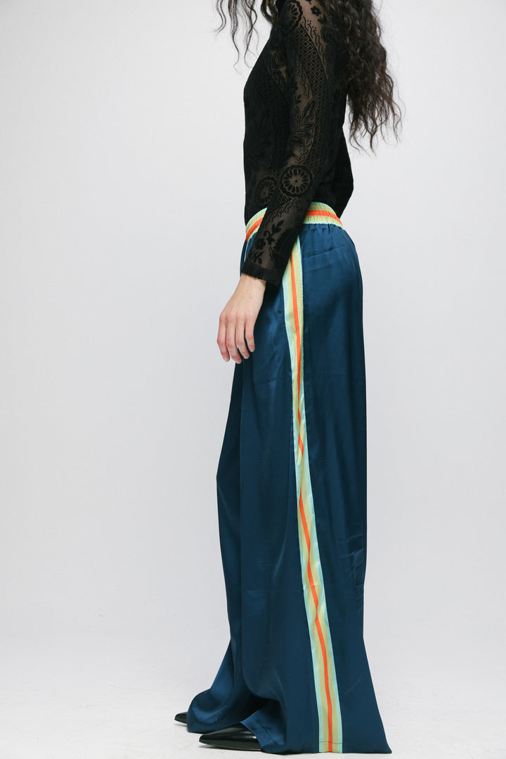 Changer Navy Bottoms