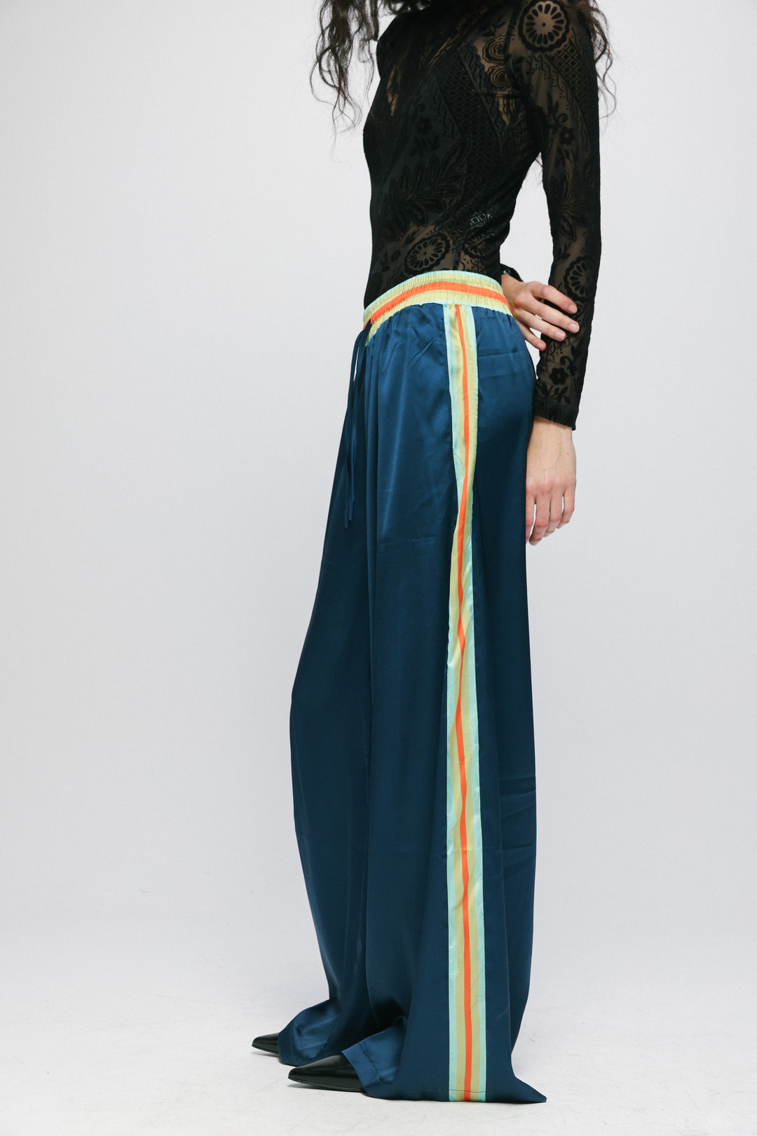 Changer Navy Bottoms