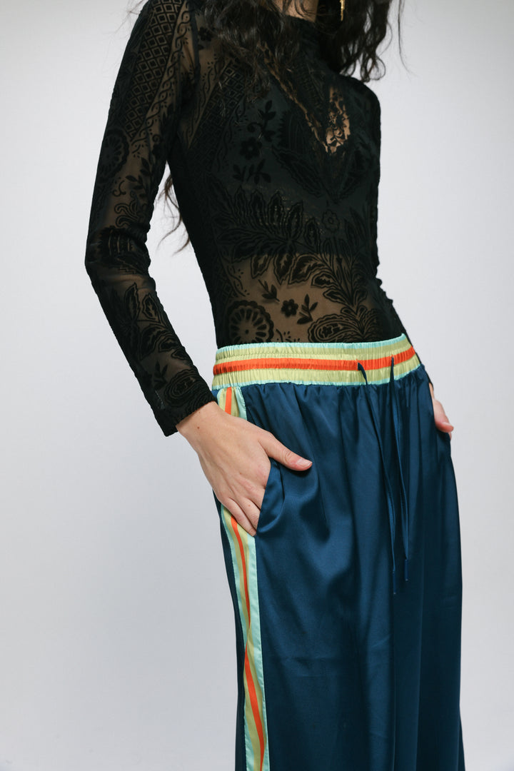 Changer Navy Bottoms