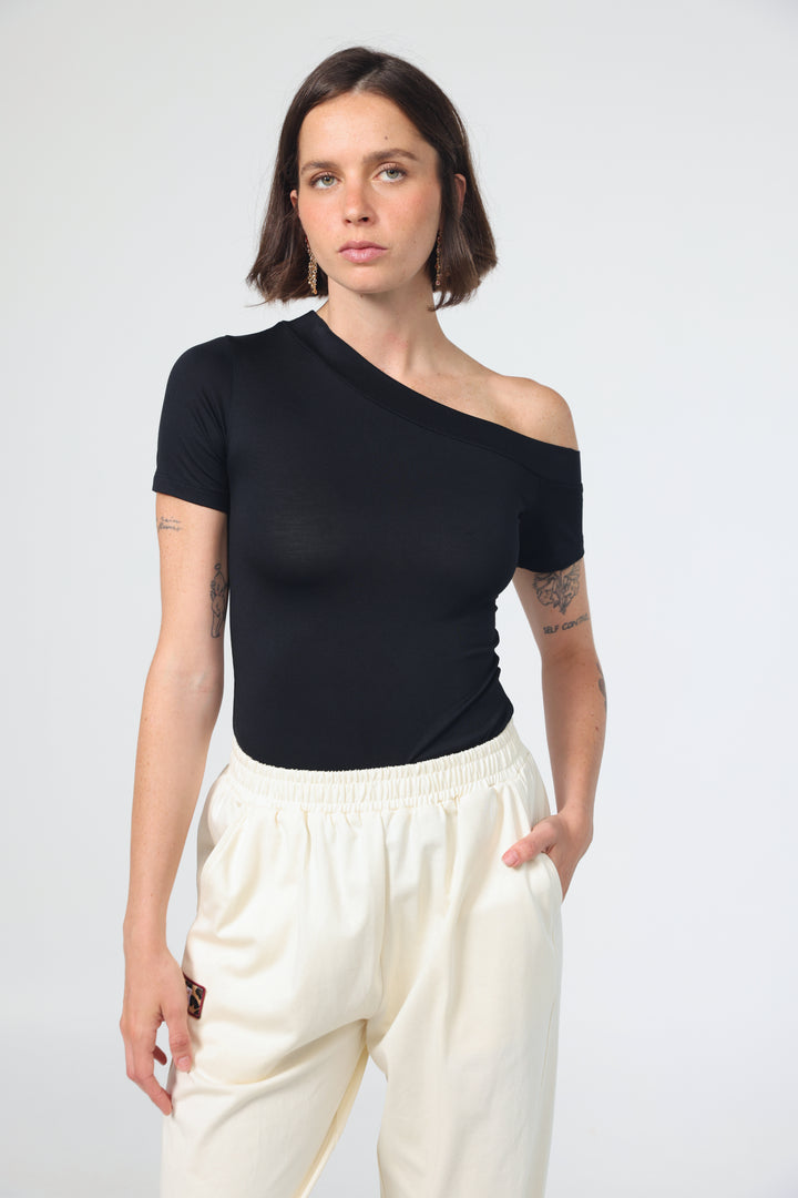Luna Black T-Shirt