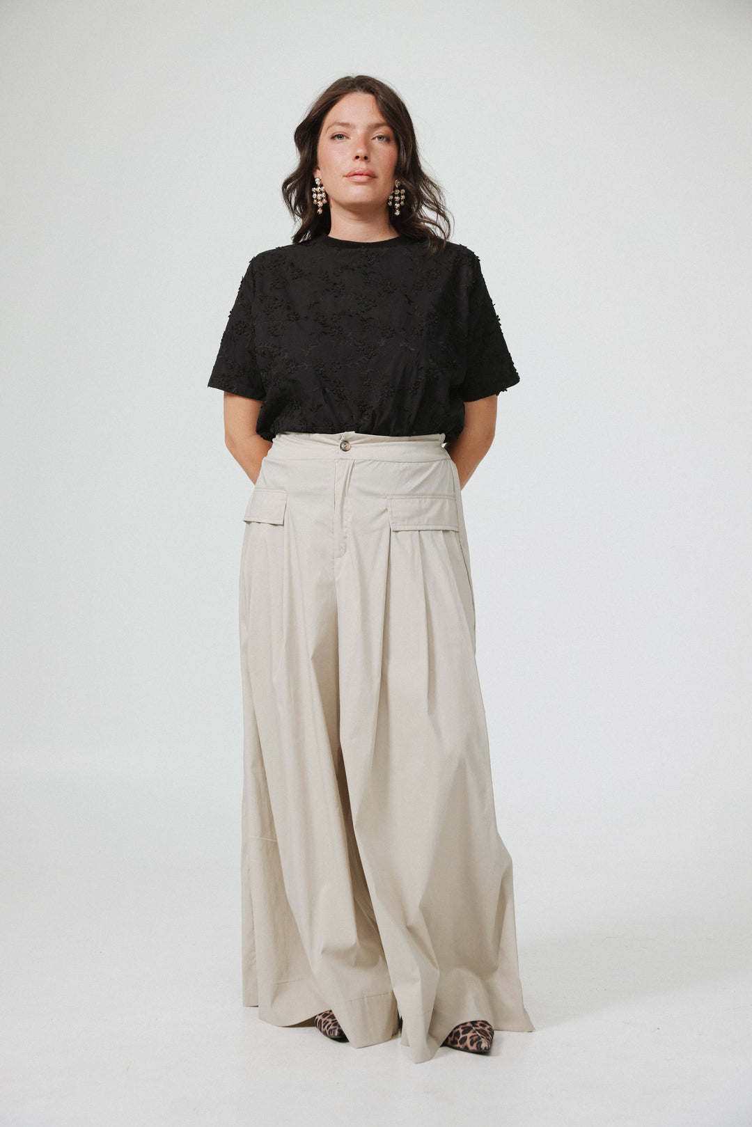 Typing Beige Wide Bottoms