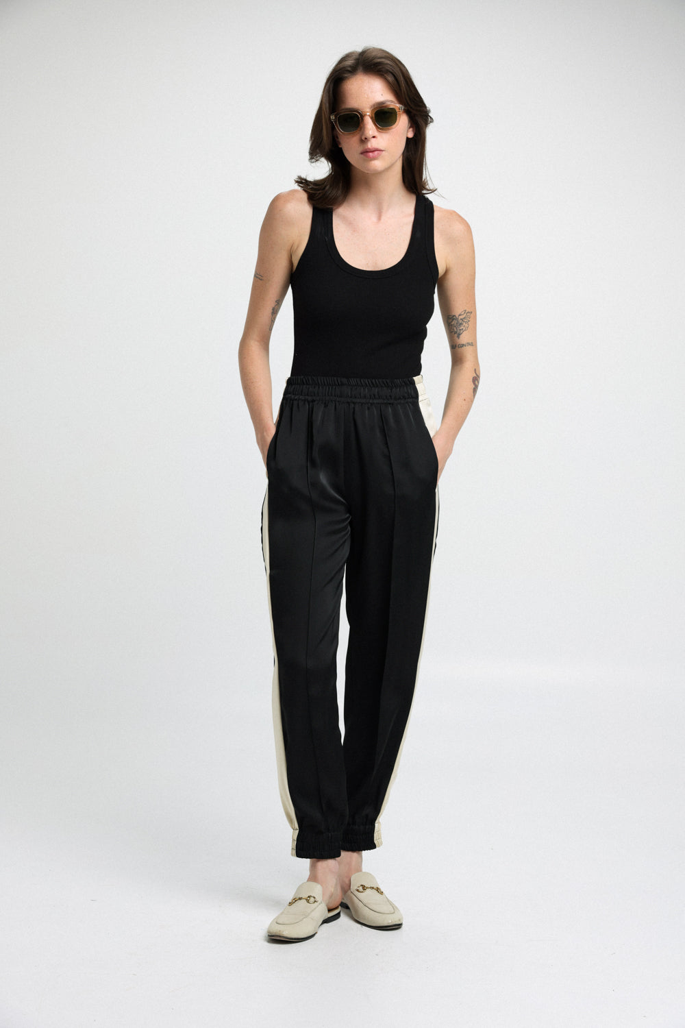 מכנסי ג'וגרס דגם Best Black&Cream Joggers 