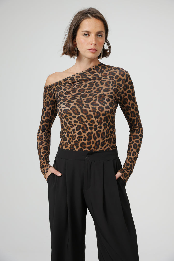 Clean07 Leopard One Shoulder Shirt