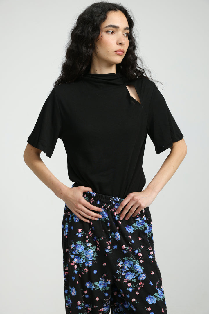 Gentle Black T-Shirt
