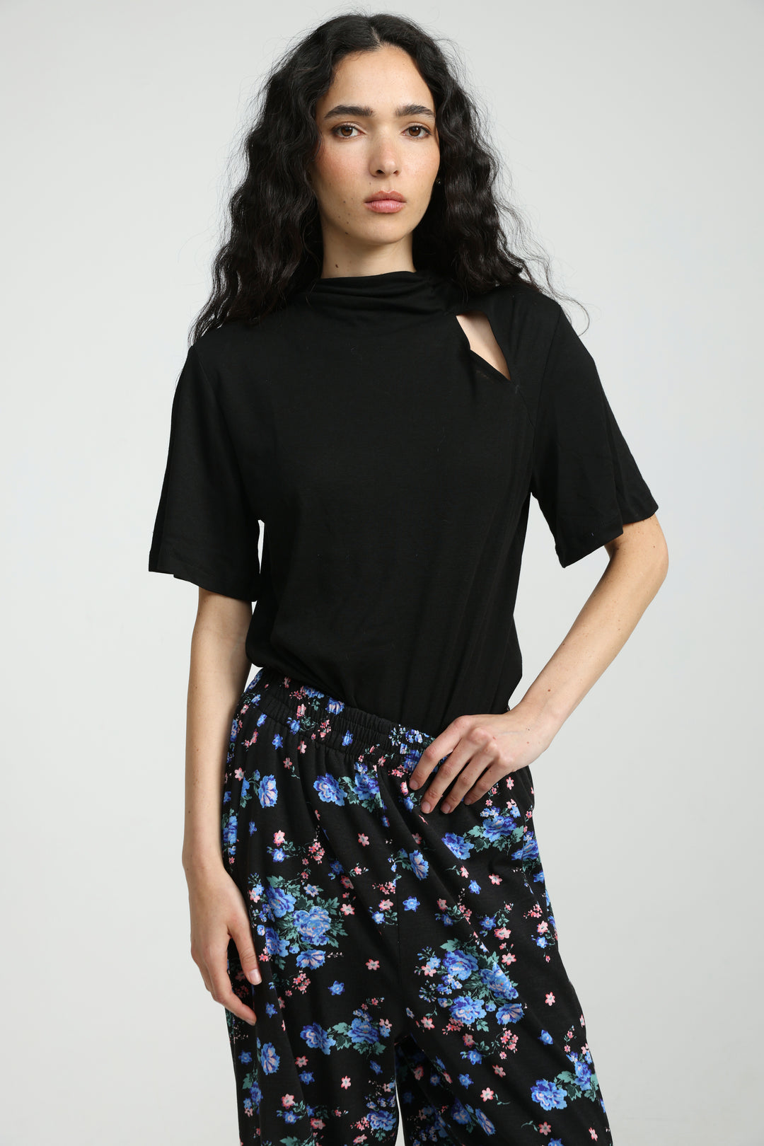 Gentle Black T-Shirt