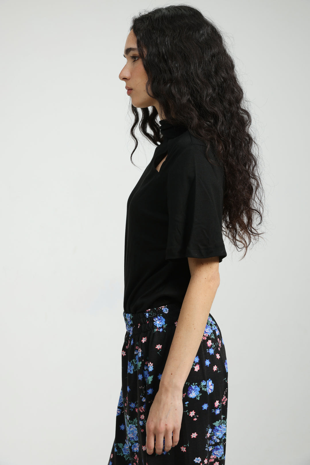 Gentle Black T-Shirt