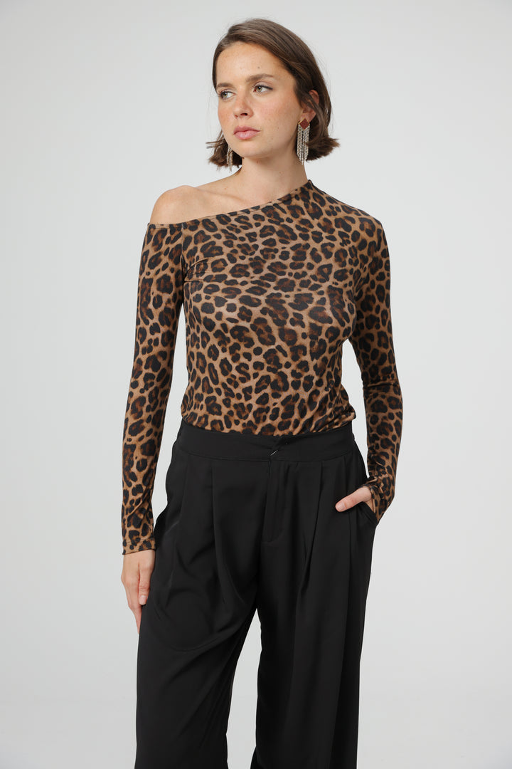 Clean07 Leopard One Shoulder Shirt