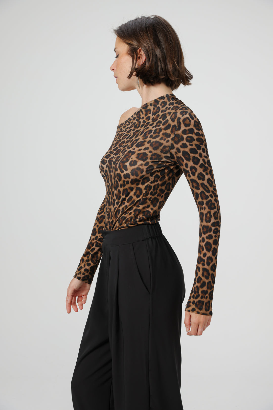 Clean07 Leopard One Shoulder Shirt