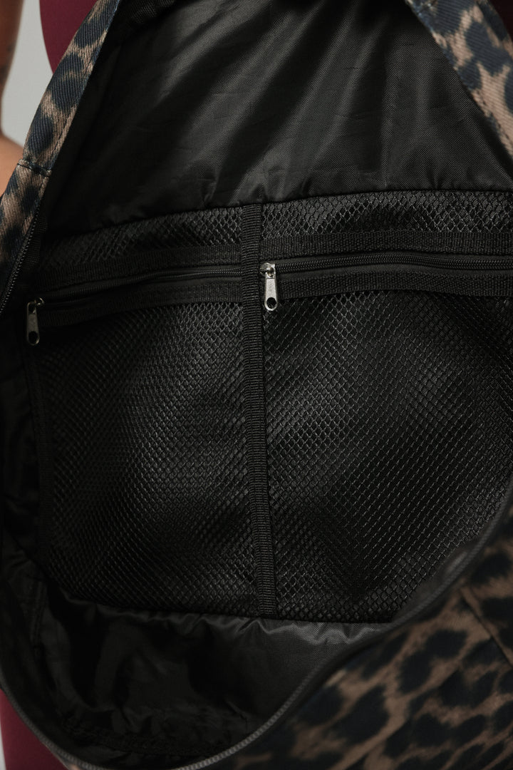 EE Huge Leopard Belt Bag