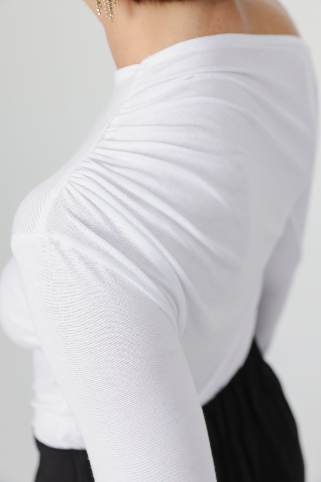 Clean07 White One Shoulder Shirt