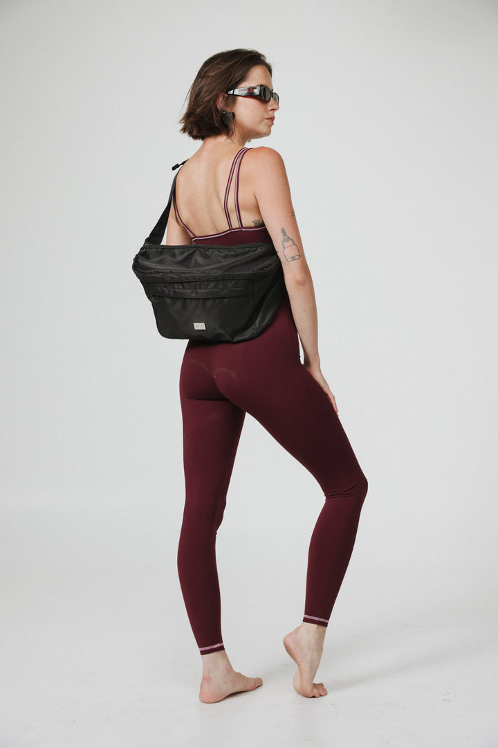 EE Huge Black Belt Bag