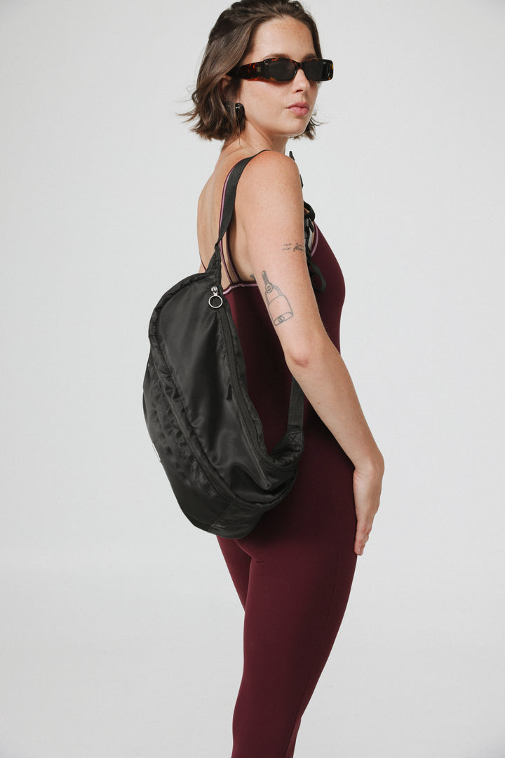 EE Huge Black Belt Bag