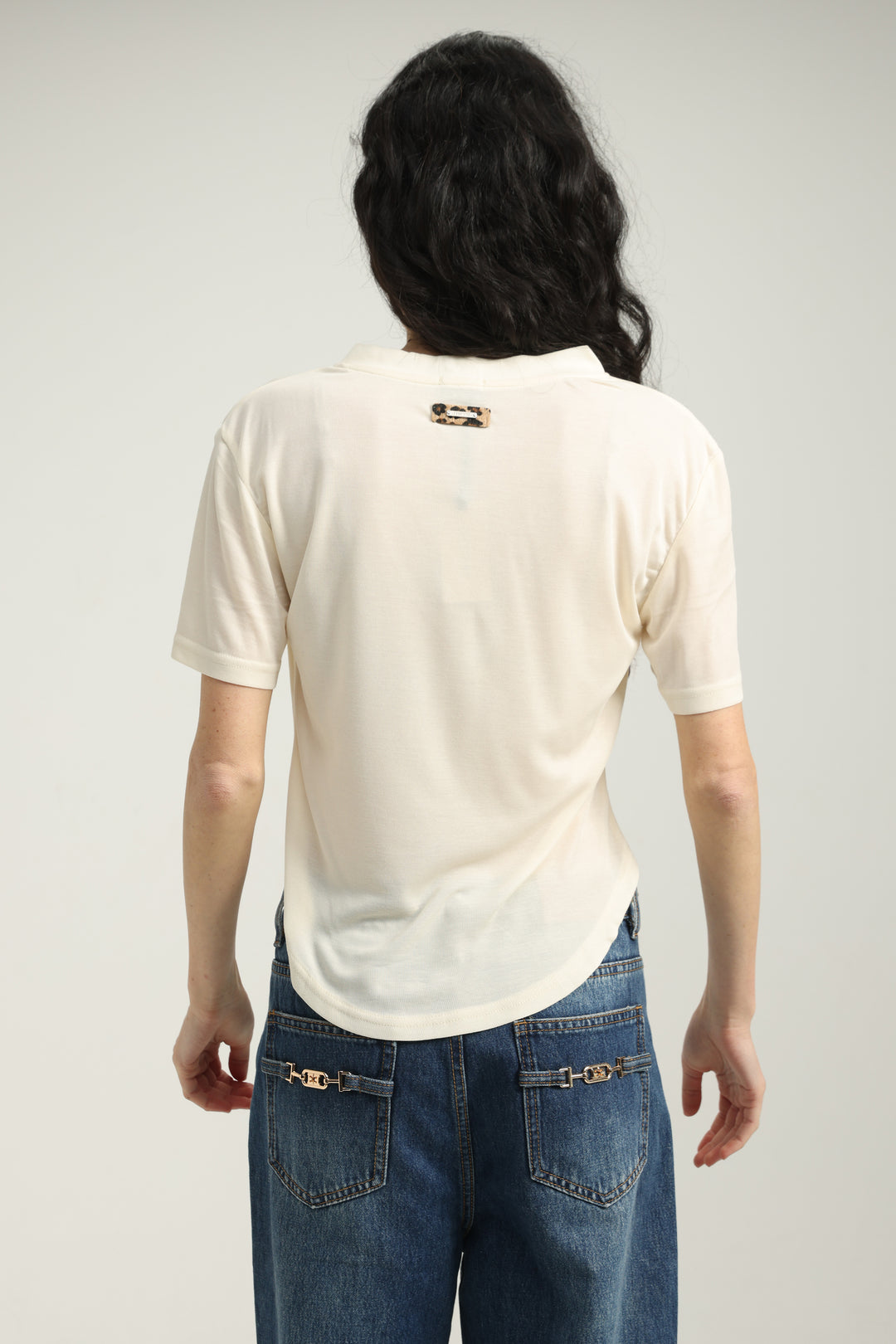 Clean23 White V T-Shirt