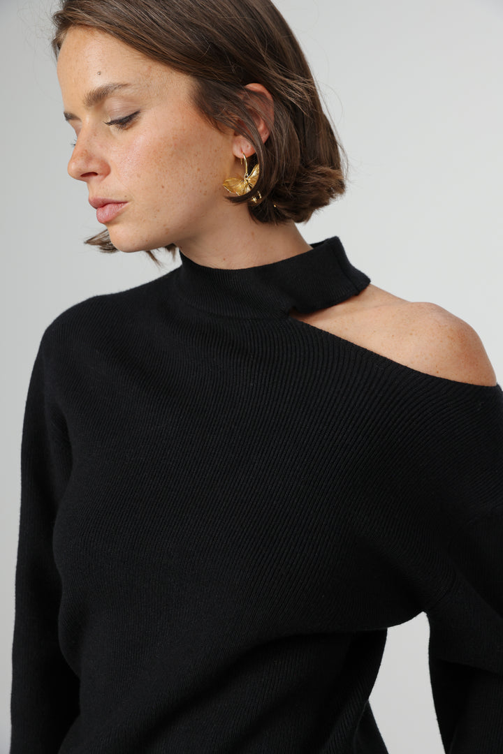 Starting Black Sweater