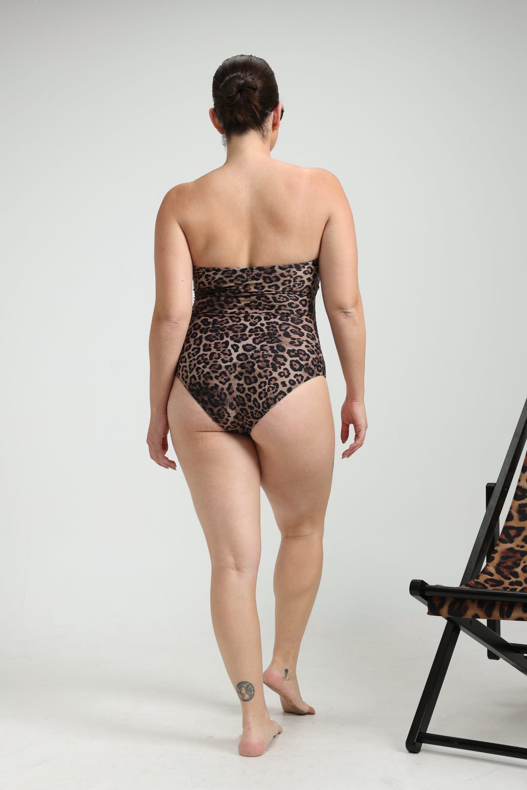 Impressionism Leopard/Black Swimsuit בגד ים שלם מנומר מידה לארג