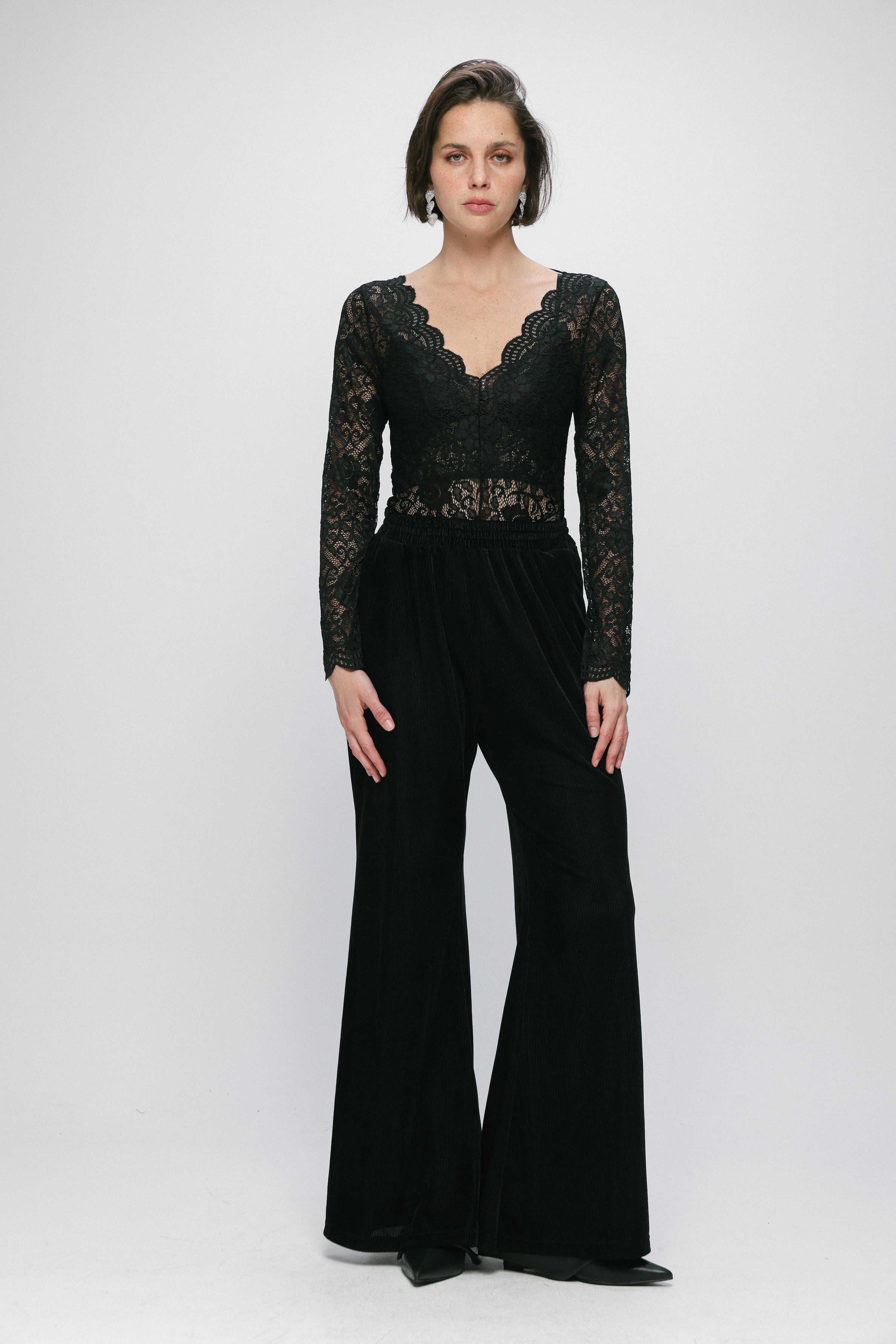 Midnight Black Lace Bodysuit – SEESTARZ