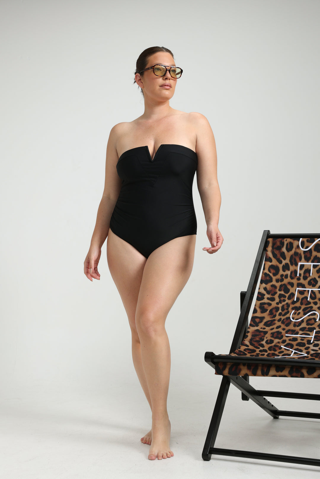 Impressionism Black Swimsuit בגד ים שחור סטרפלס מידות גדולות