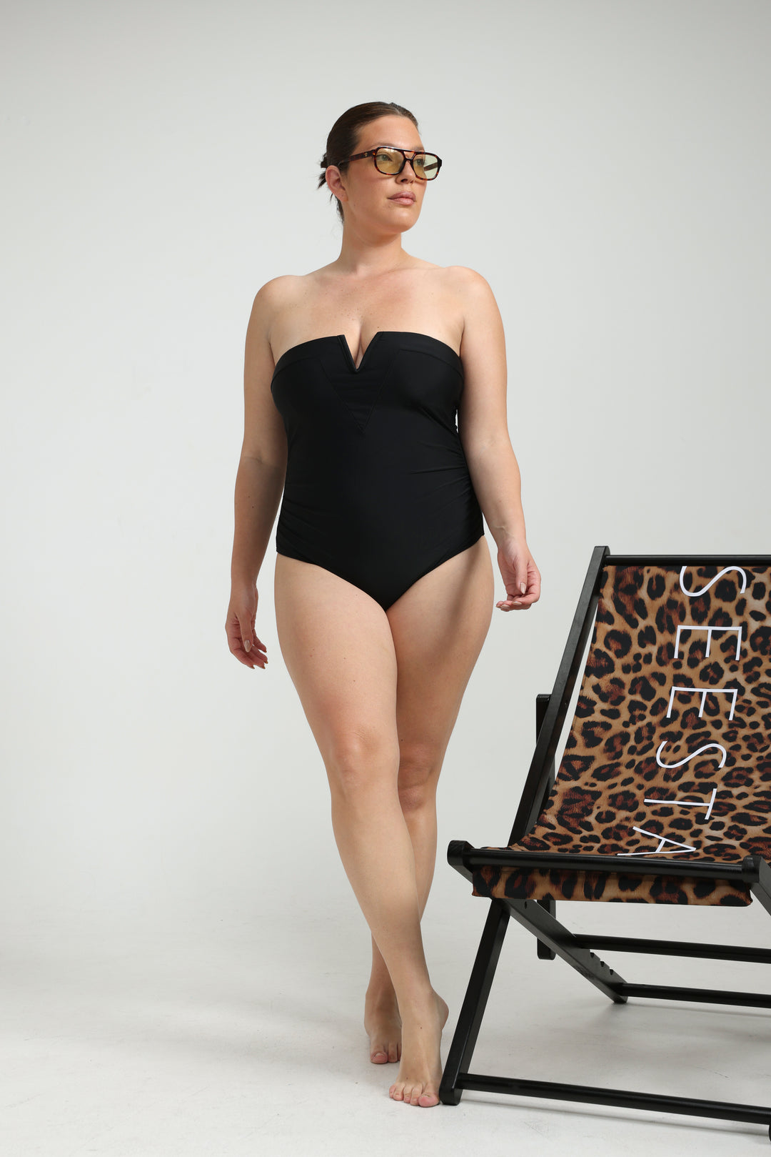 Impressionism Black Swimsuit בגד ים שלם סטרפלס שחור מידה גדולה