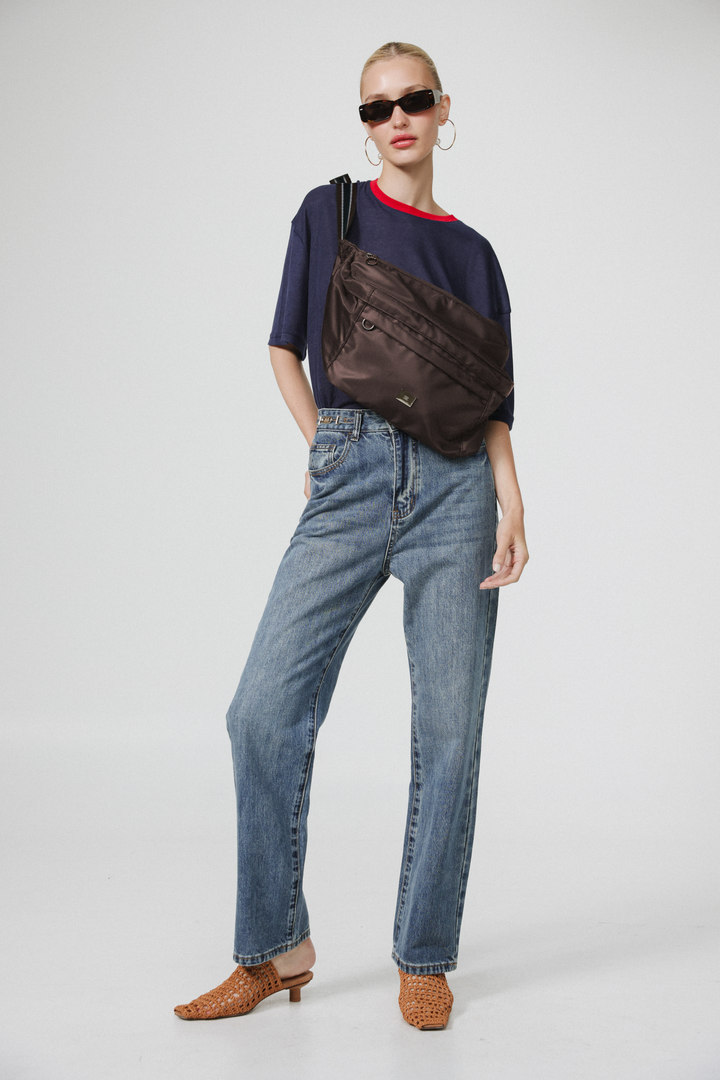 EE Huge Brown Belt Bag