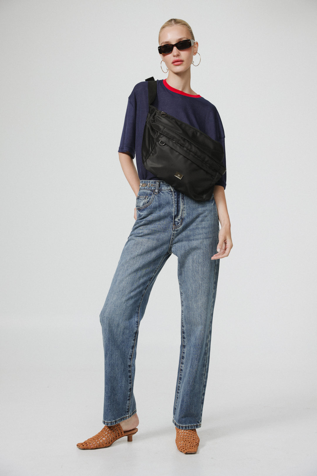 EE Huge Black Belt Bag
