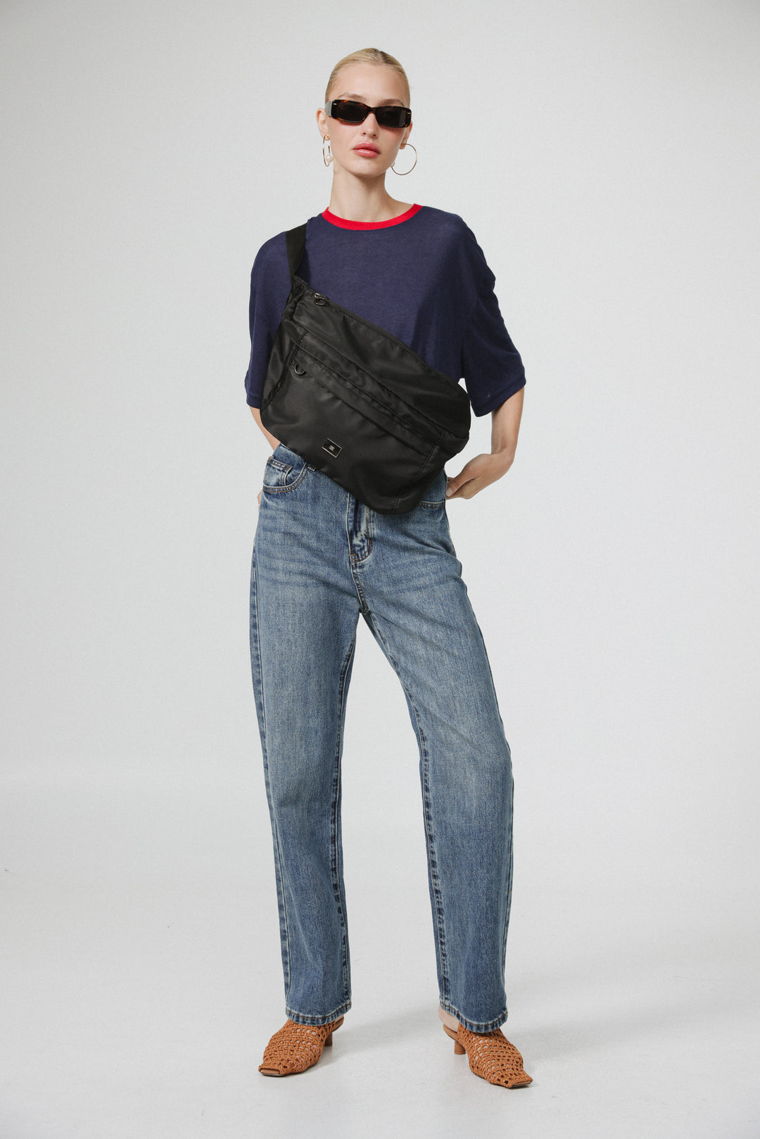 EE Huge Black Belt Bag