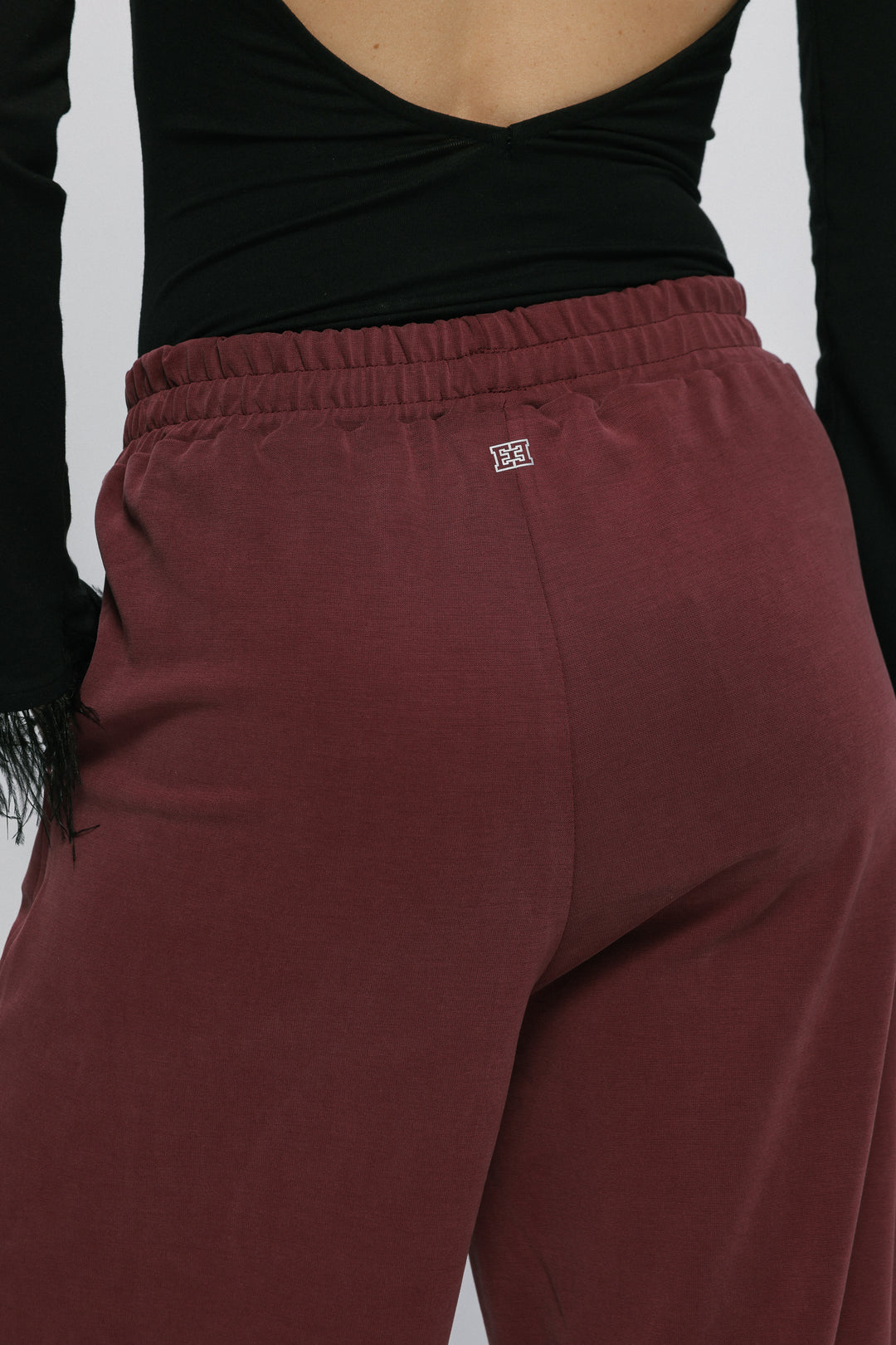 Relaxed Wine Bottoms