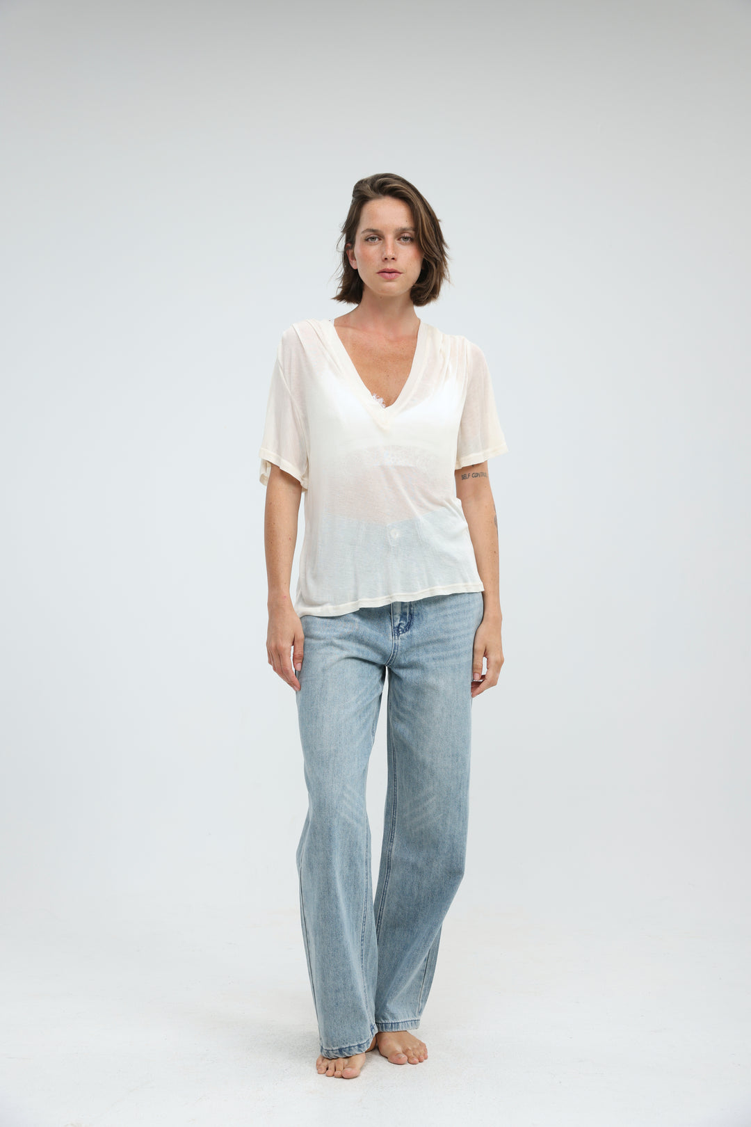 Clean60 Cream V T-Shirt