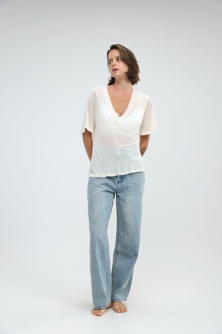 Clean60 Cream V T-Shirt