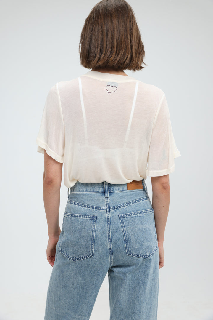 Clean60 Cream V T-Shirt