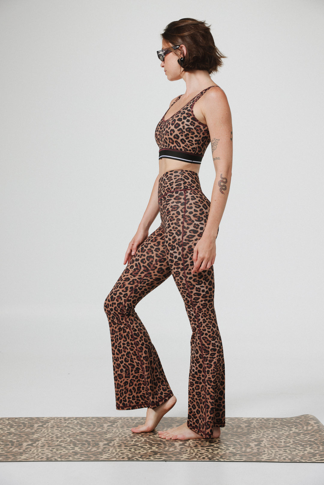 Hershko Leopard Flared Leggings