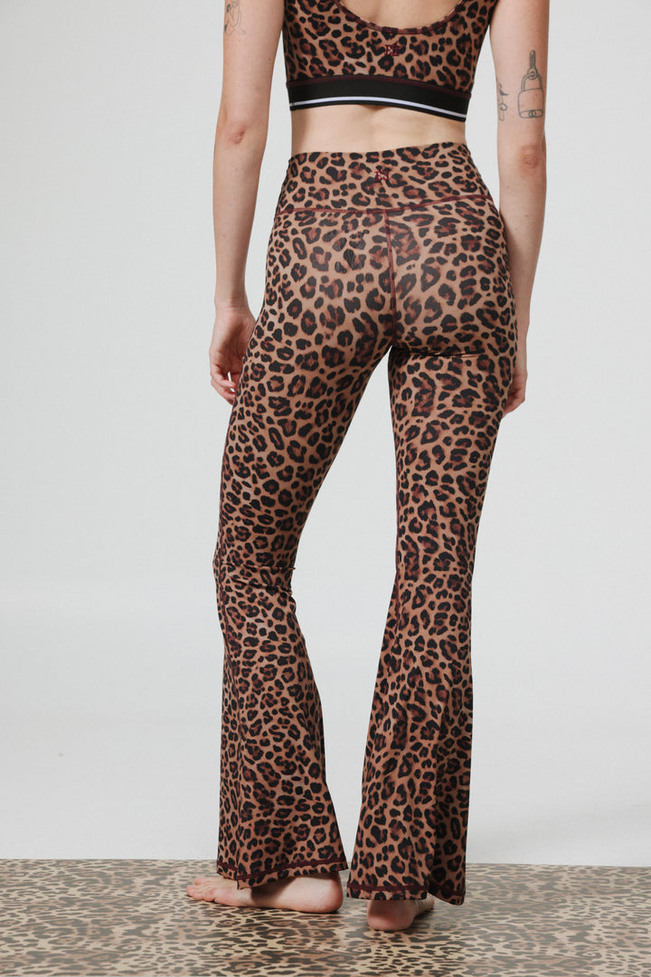 Hershko Leopard Flared Leggings