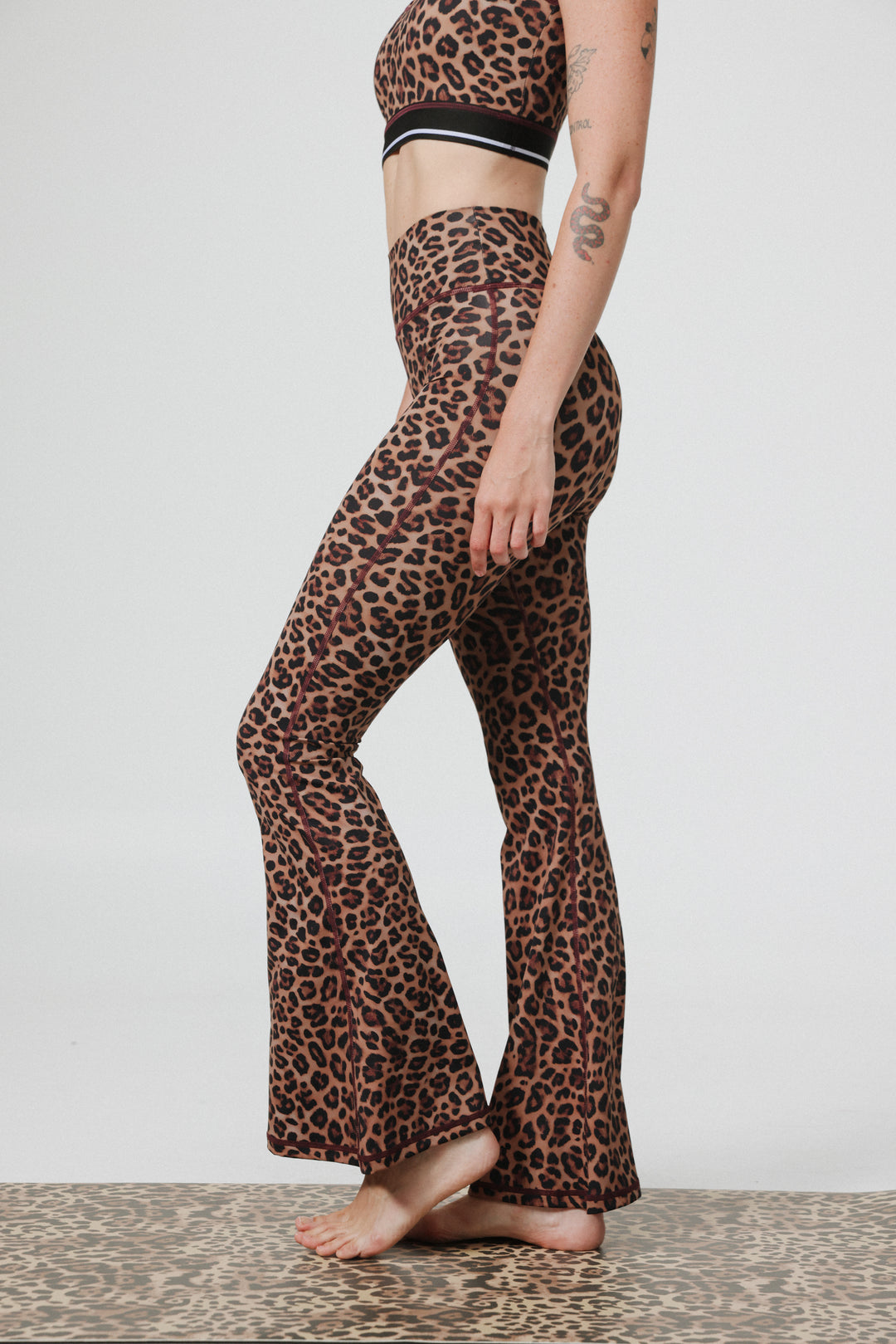 Hershko Leopard Flared Leggings
