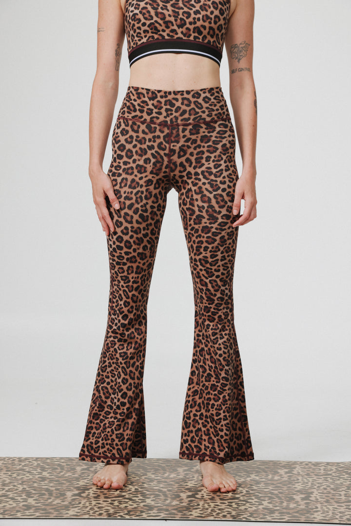Hershko Leopard Flared Leggings