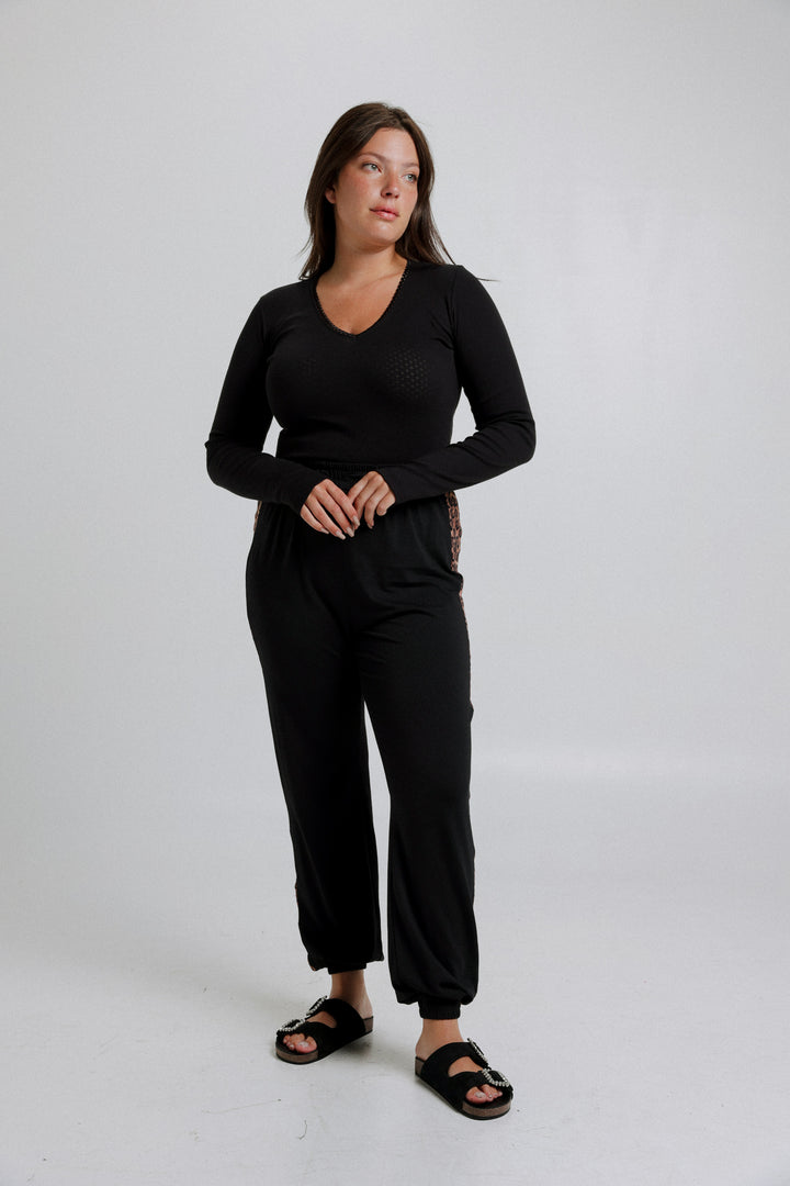 Texture Black V shirt