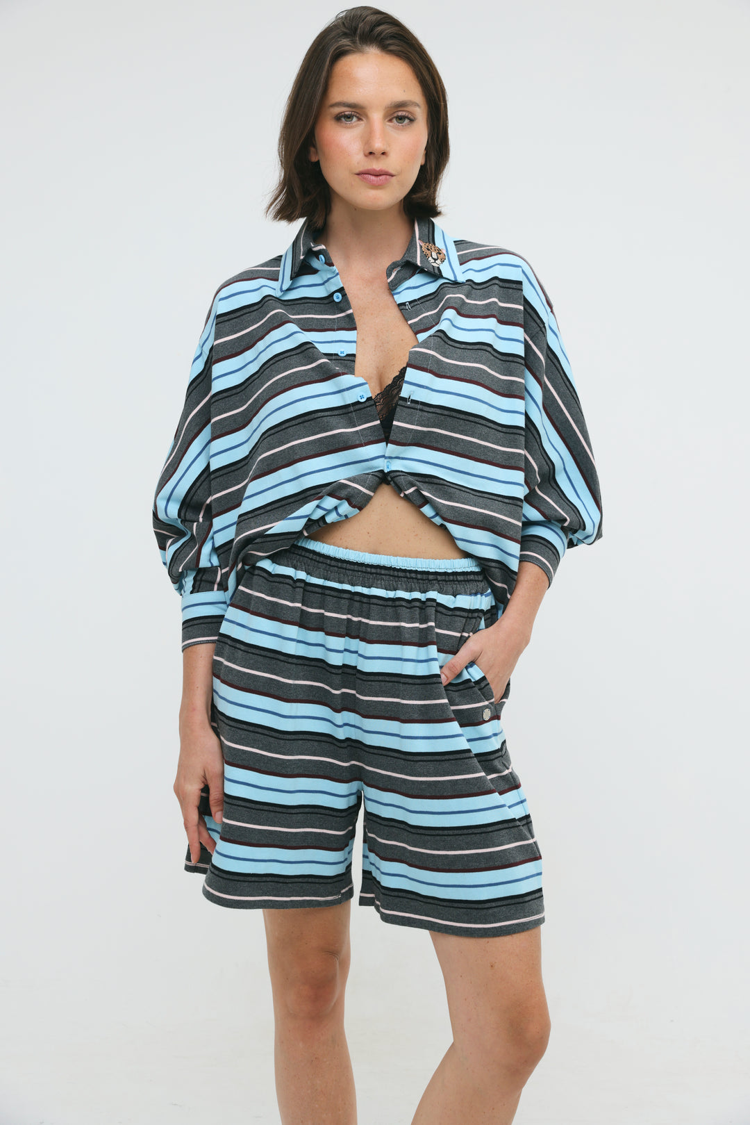 Crossing Grey Stripes Shorts