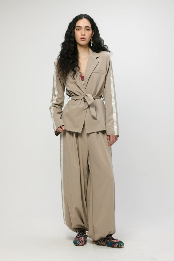 Rebirth Beige Blazer