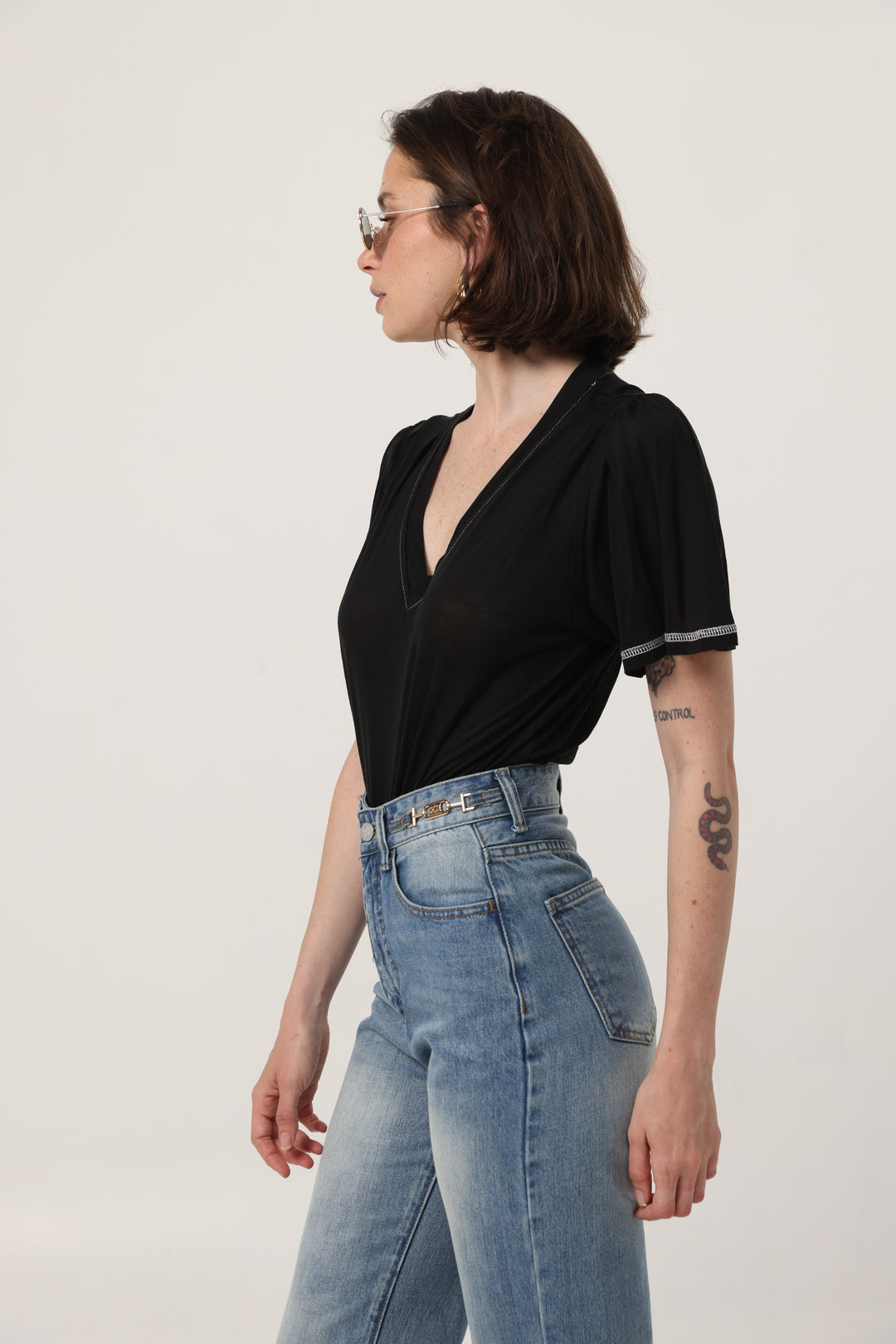Clean Black V T-Shirt