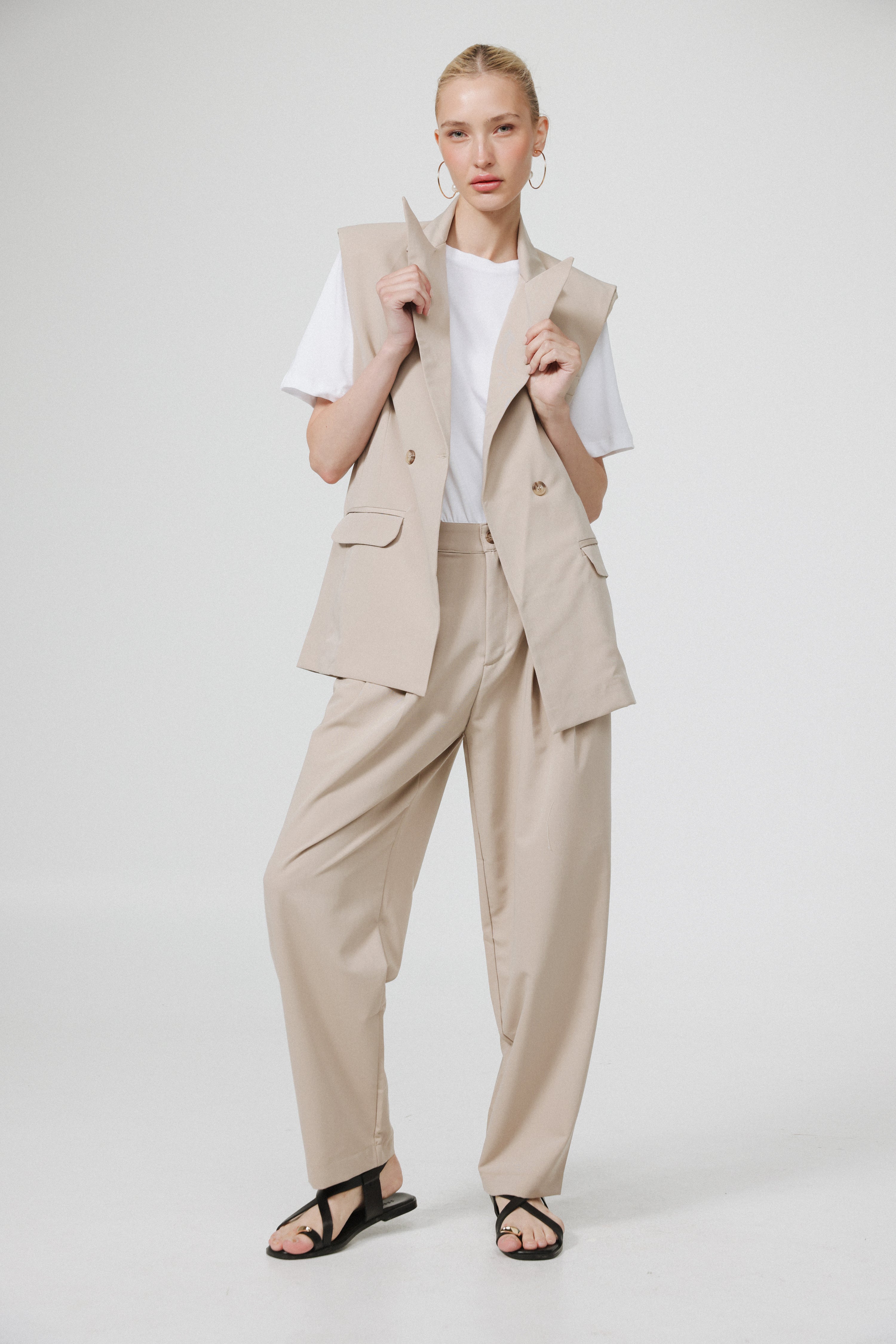 Office Beige Vest – SEESTARZ