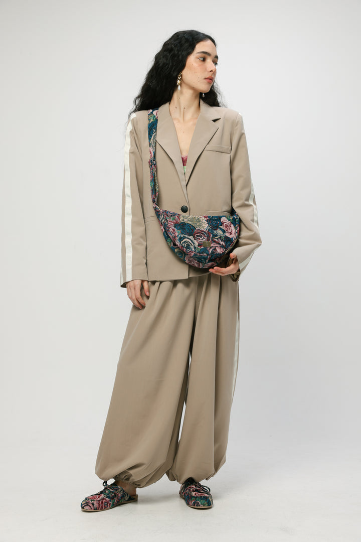 Space Antique Floral Belt Bag