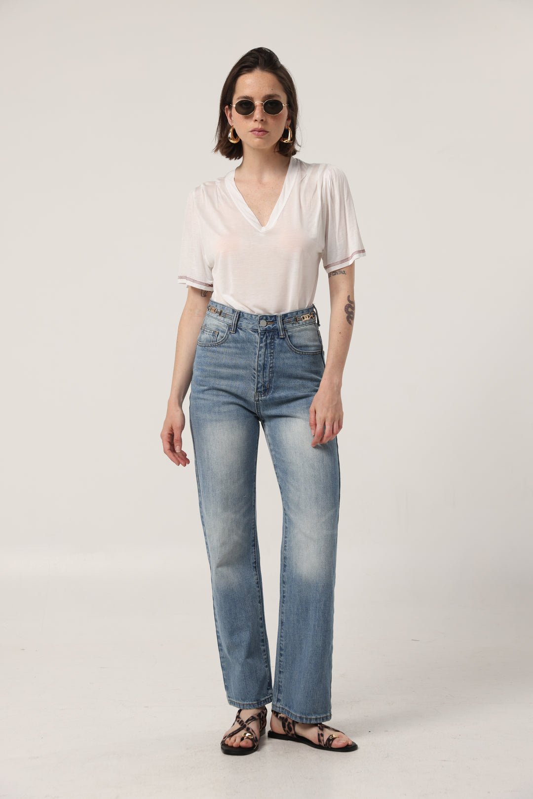 Clean Cream V T-Shirt
