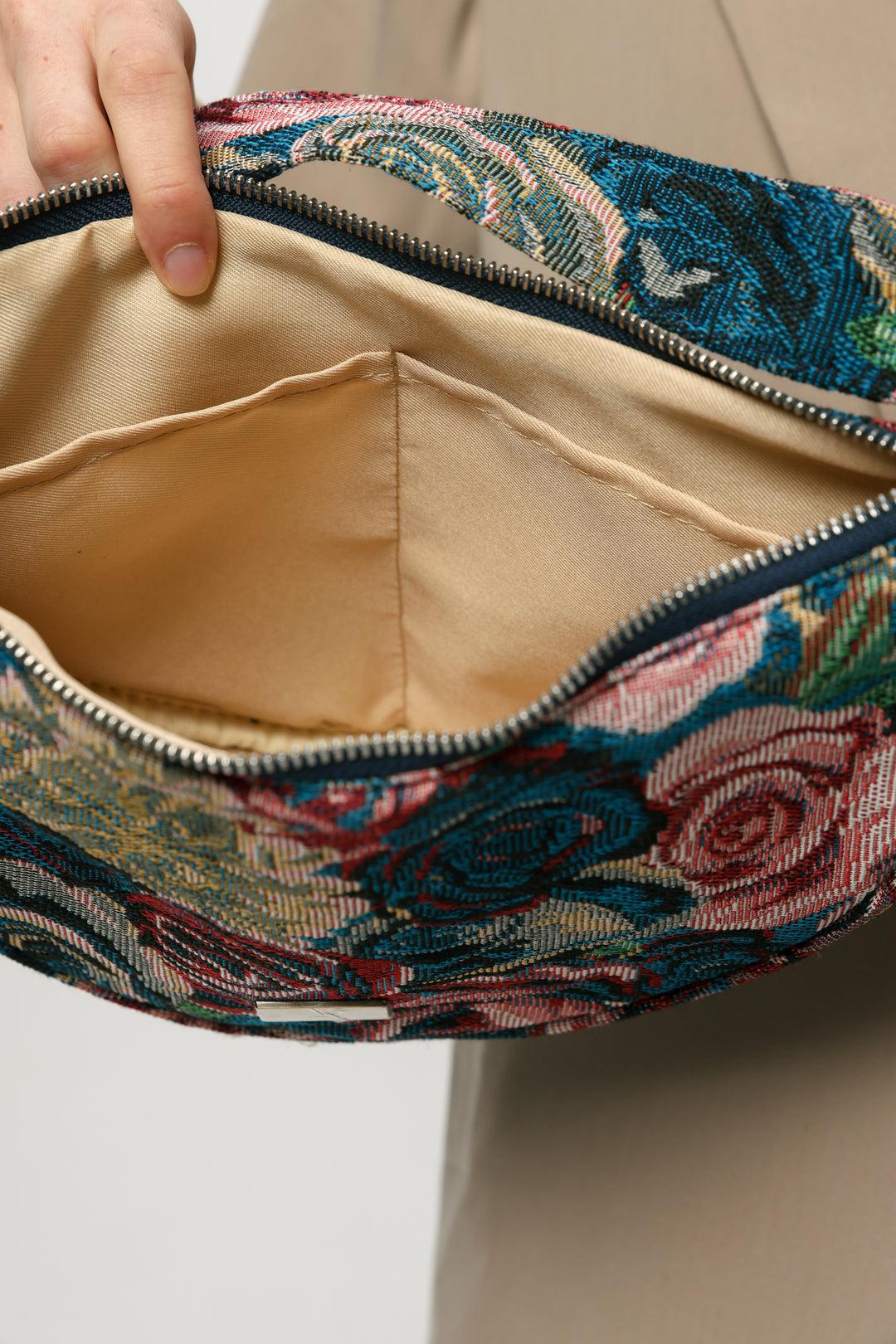 Space Antique Floral Belt Bag