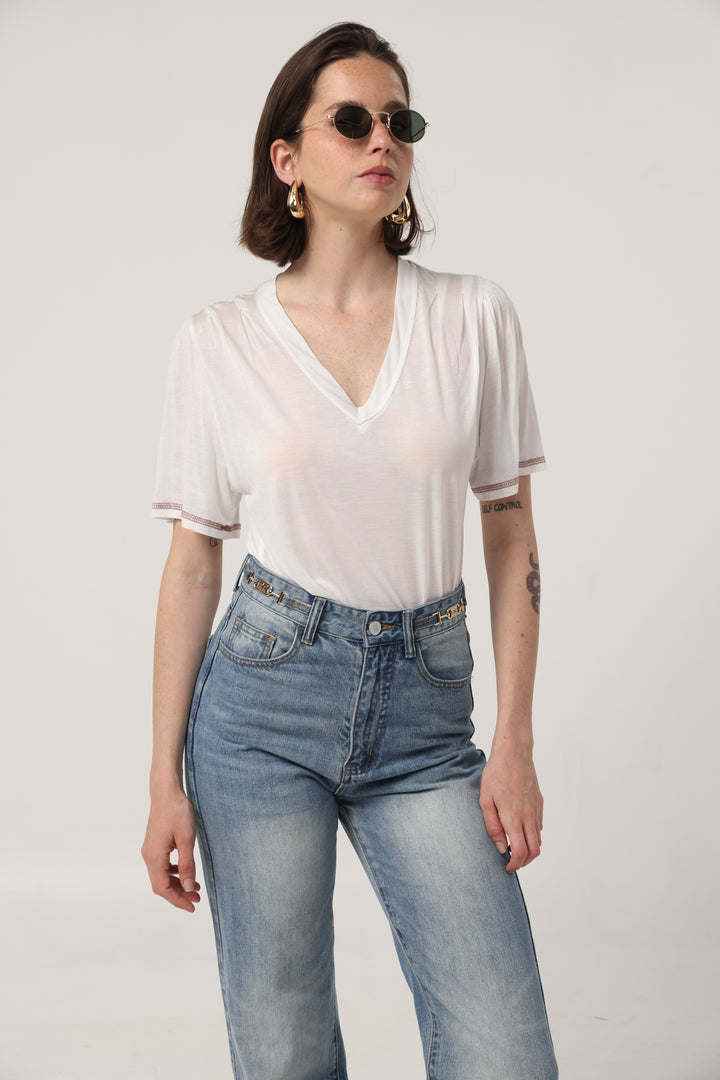 Clean Cream V T-Shirt