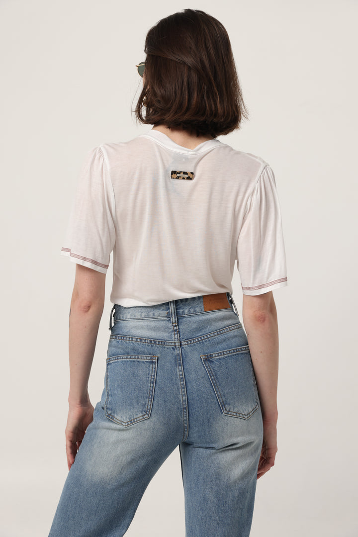 Clean Cream V T-Shirt