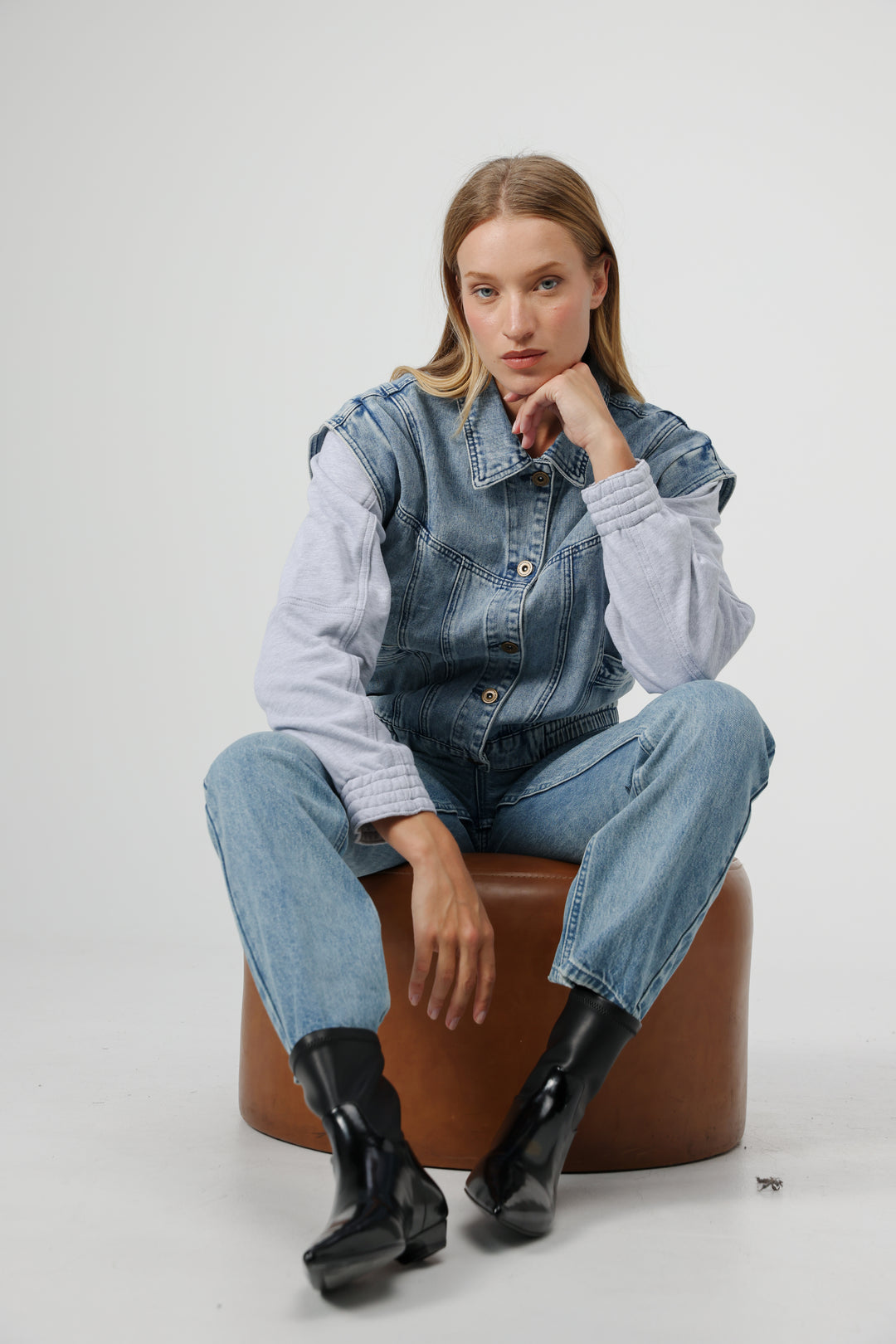 מגפי עור לנשים Black Point Boots