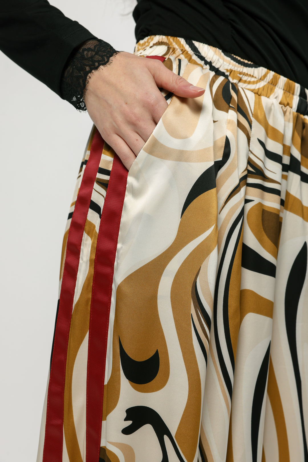 Rebirth Marble Bottoms