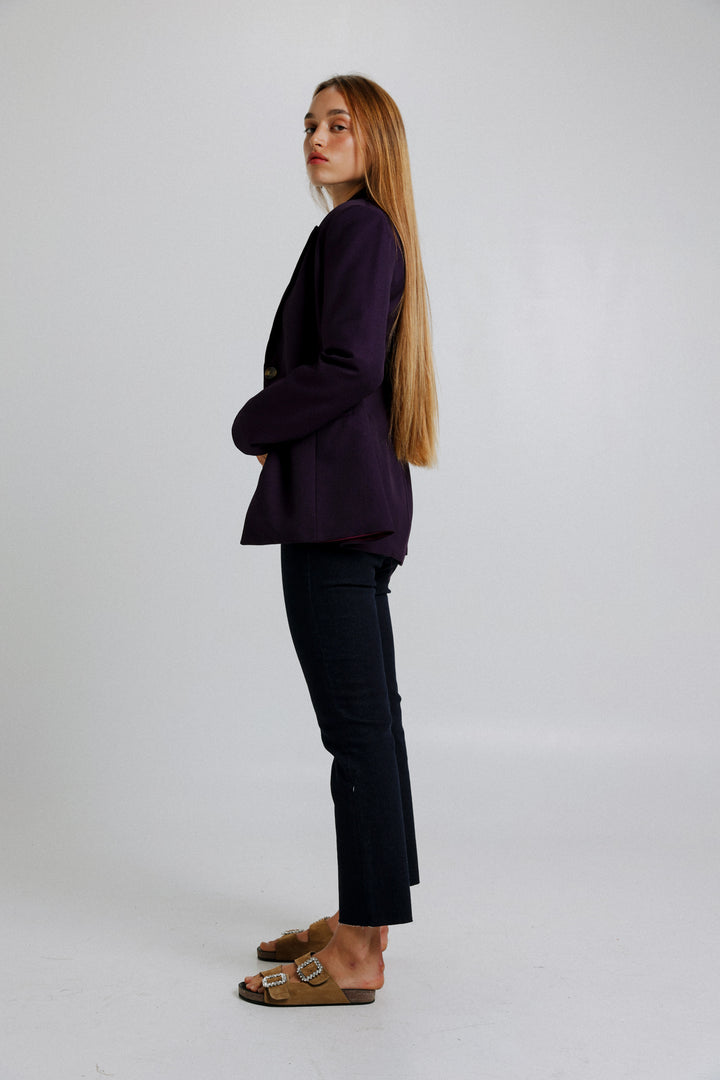 ג'קט בלייזר לאישה דגם Slim Purple Blazer 